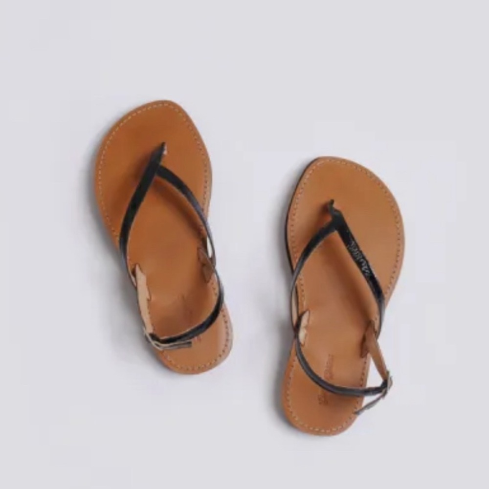 Gimaguas Tan Footbed with Black Straps Leather Sandals